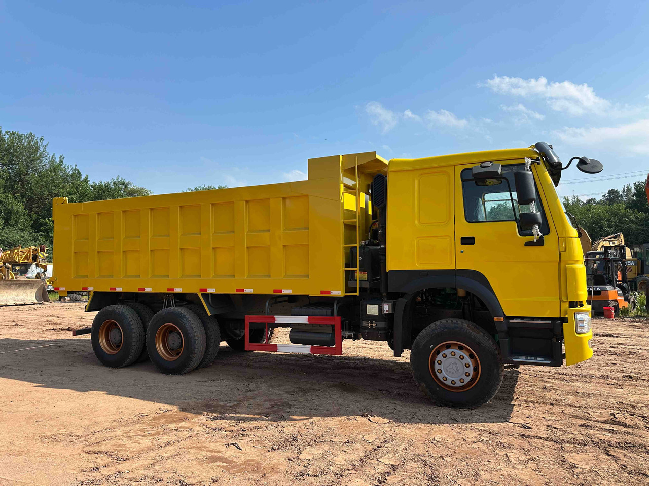 Camião basculante Sinotruk HOWO 400hp 6X4: foto 6