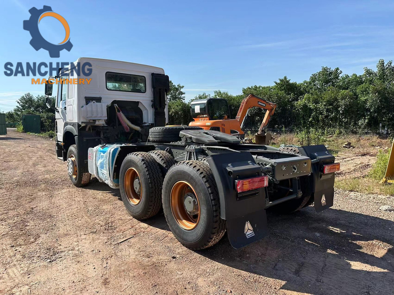 SINOTRUK HOWO Truck Head 371 - Tractor: foto 5 SINOTRUK HOWO Truck Head 371 - Tractor: foto 5