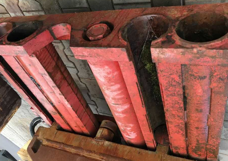 Auramo P-800LE - Grampo para Empilhador: foto 5 Auramo P-800LE - Grampo para Empilhador: foto 5