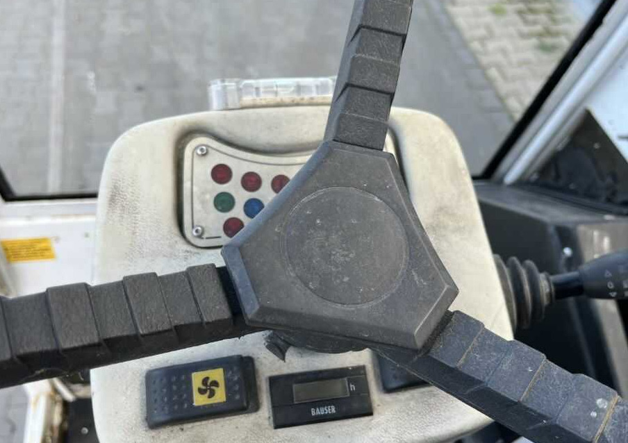 B-P Battioni e Pagani HT5KU - Empilhador lateral: foto 1 B-P Battioni e Pagani HT5KU - Empilhador lateral: foto 1