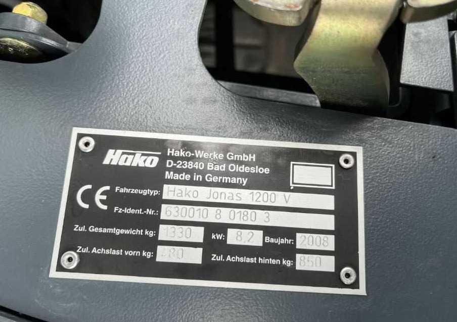 Hako Jonas 1200V - Varredora industrial: foto 4 Hako Jonas 1200V - Varredora industrial: foto 4