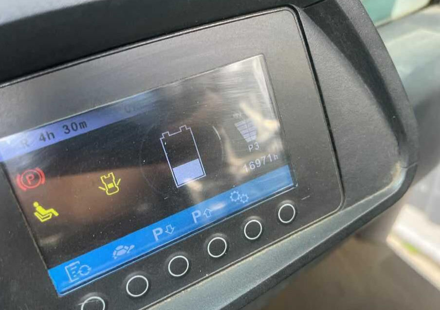 Jungheinrich EFG220 - Empilhador elétrico: foto 5 Jungheinrich EFG220 - Empilhador elétrico: foto 5