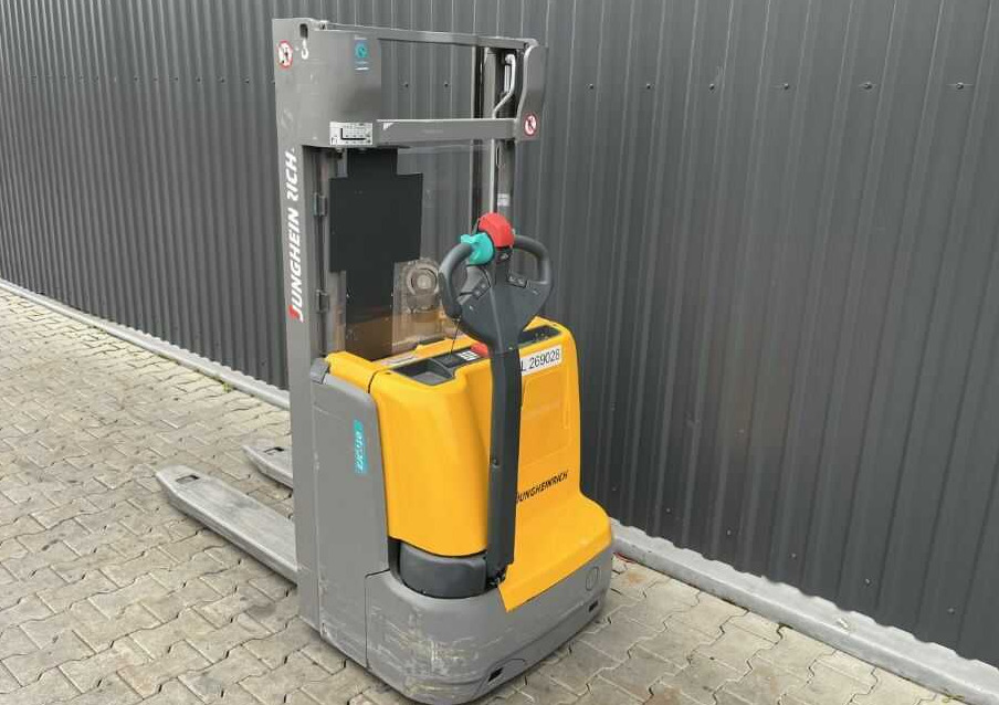 Jungheinrich EJC110 - Stacker: foto 3 Jungheinrich EJC110 - Stacker: foto 3