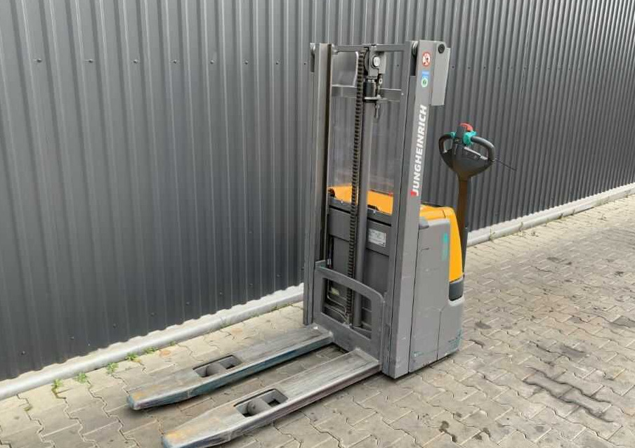 Jungheinrich EJC112 - Stacker: foto 1 Jungheinrich EJC112 - Stacker: foto 1