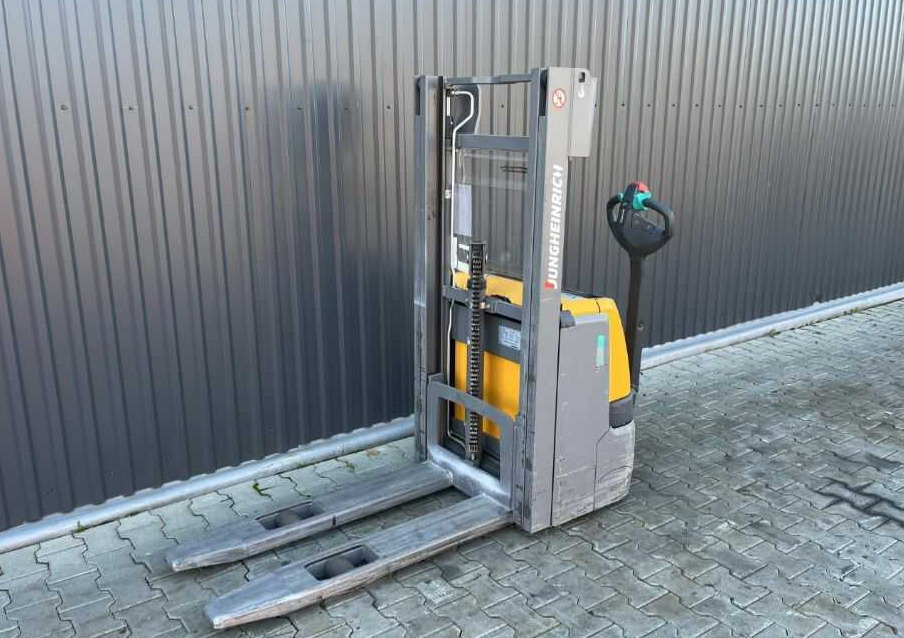 Jungheinrich EJC112 - Stacker: foto 1 Jungheinrich EJC112 - Stacker: foto 1