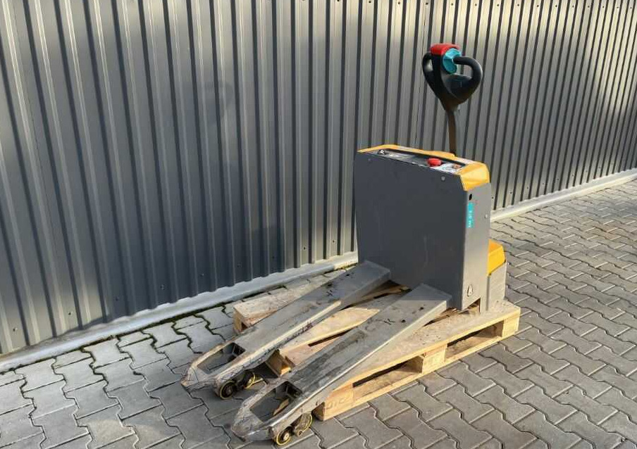 Jungheinrich EJEM13 - Porta-palete: foto 1 Jungheinrich EJEM13 - Porta-palete: foto 1