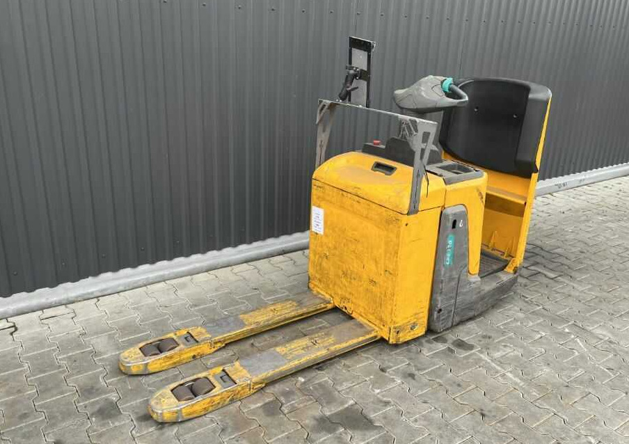 Jungheinrich ERE120 - Stacker: foto 1 Jungheinrich ERE120 - Stacker: foto 1