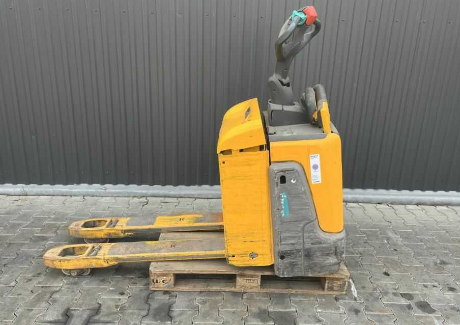 Jungheinrich ERE120 - Stacker: foto 2 Jungheinrich ERE120 - Stacker: foto 2
