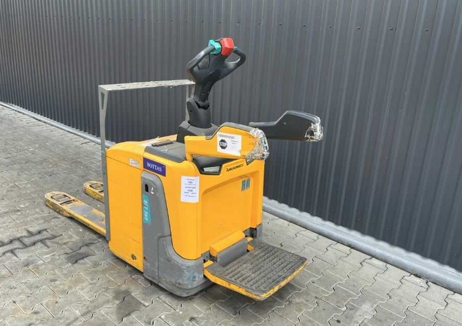 Jungheinrich ERE125 - Stacker: foto 3 Jungheinrich ERE125 - Stacker: foto 3