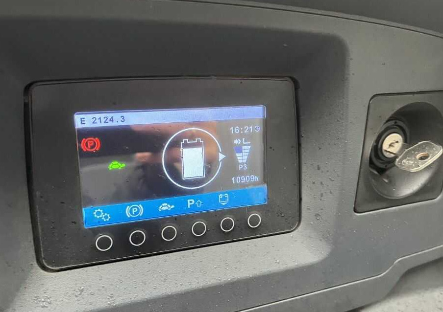 Jungheinrich ETV216 - Empilhador retráctil: foto 5 Jungheinrich ETV216 - Empilhador retráctil: foto 5