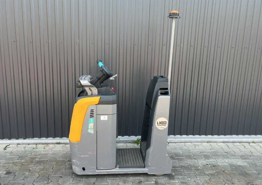 Jungheinrich EZS130 - Trator elétrics: foto 2 Jungheinrich EZS130 - Trator elétrics: foto 2
