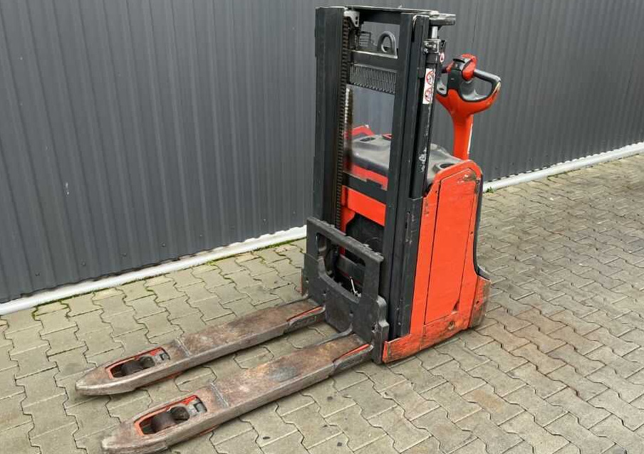 Linde D08 - Stacker: foto 1 Linde D08 - Stacker: foto 1
