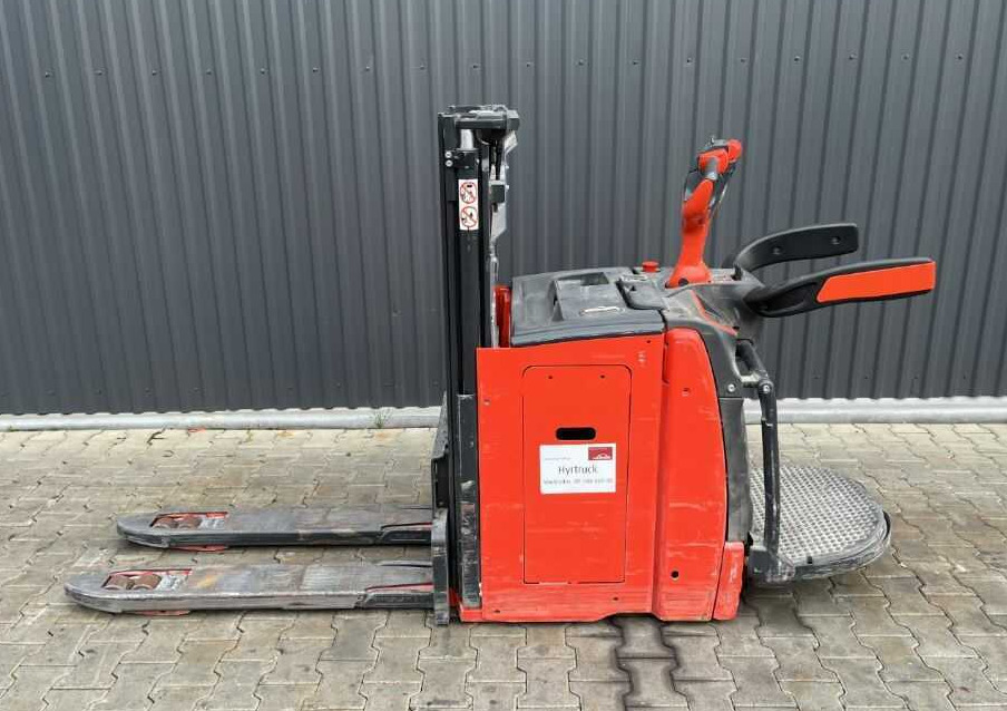 Linde D10AP - Stacker: foto 2 Linde D10AP - Stacker: foto 2