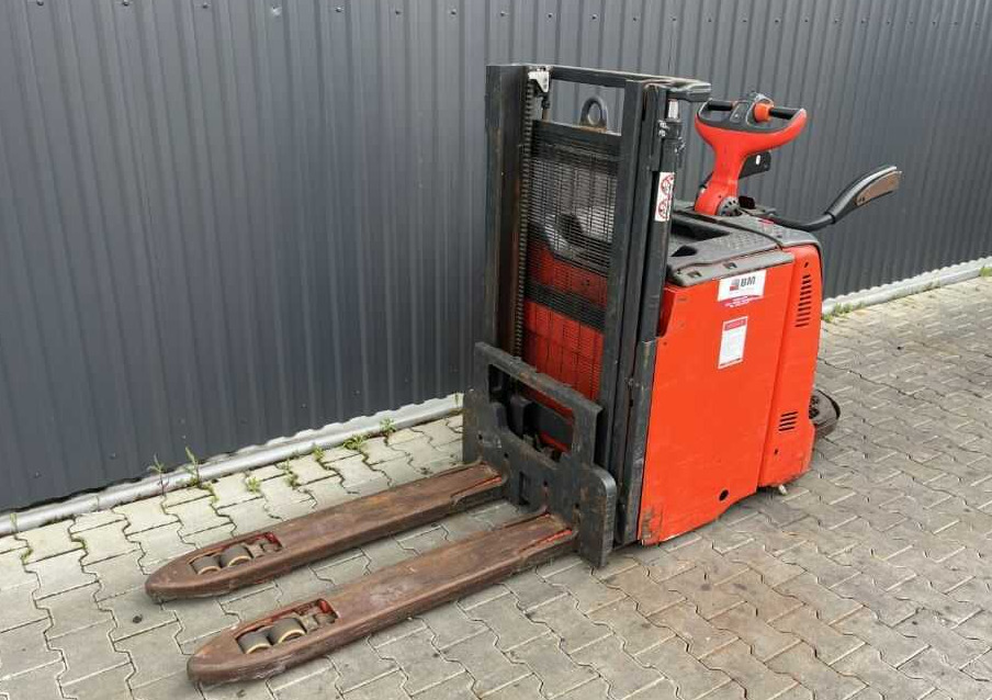 Linde D12AP - Stacker: foto 1 Linde D12AP - Stacker: foto 1
