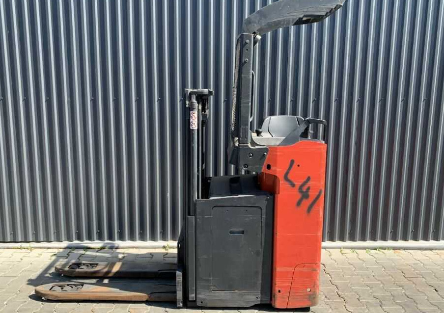 Linde D12S - Stacker: foto 2 Linde D12S - Stacker: foto 2