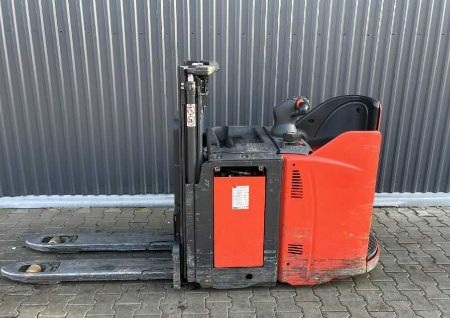 Stacker Linde D12SP: foto 6