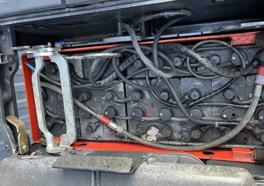 Stacker Linde D12SP: foto 8
