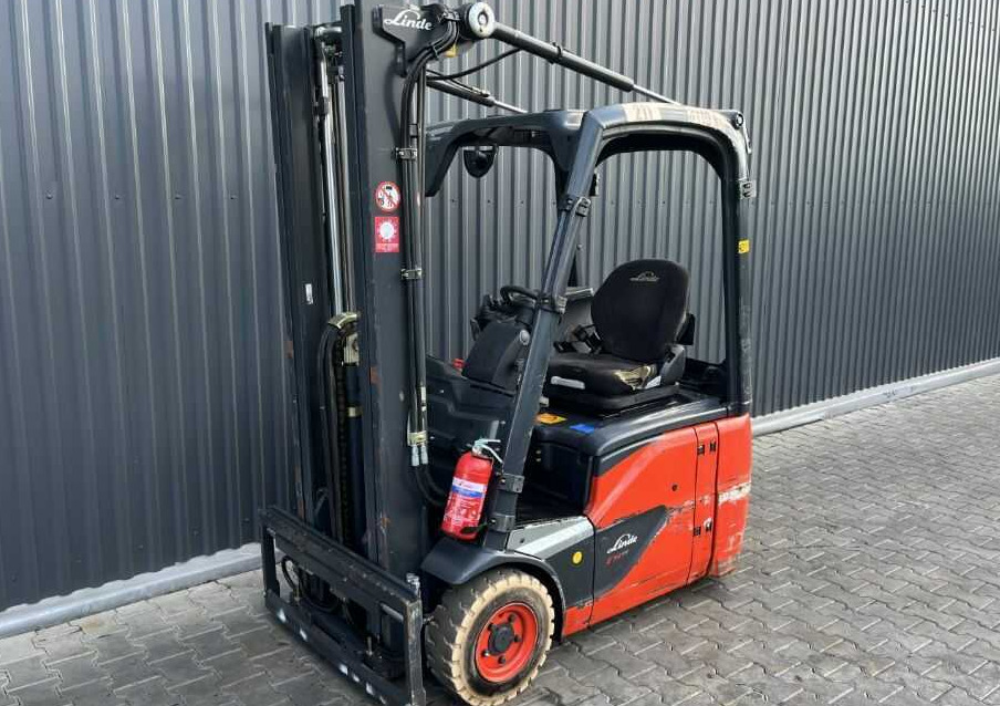 Linde E14-02 - Empilhador elétrico: foto 1 Linde E14-02 - Empilhador elétrico: foto 1