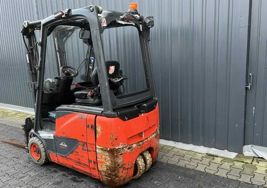 Linde E16H-02 - Empilhador elétrico: foto 3 Linde E16H-02 - Empilhador elétrico: foto 3