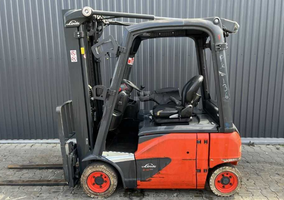 Linde E16P-02 - Empilhador elétrico: foto 2 Linde E16P-02 - Empilhador elétrico: foto 2