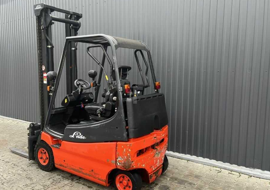 Linde E20 - Empilhador elétrico: foto 3 Linde E20 - Empilhador elétrico: foto 3