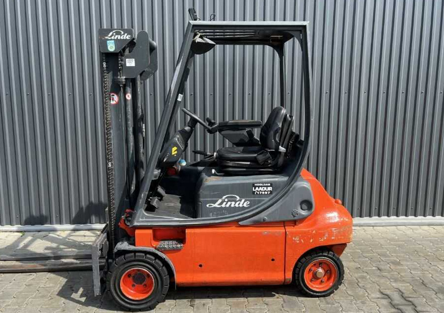 Linde E20P-02 - Empilhador elétrico: foto 2 Linde E20P-02 - Empilhador elétrico: foto 2