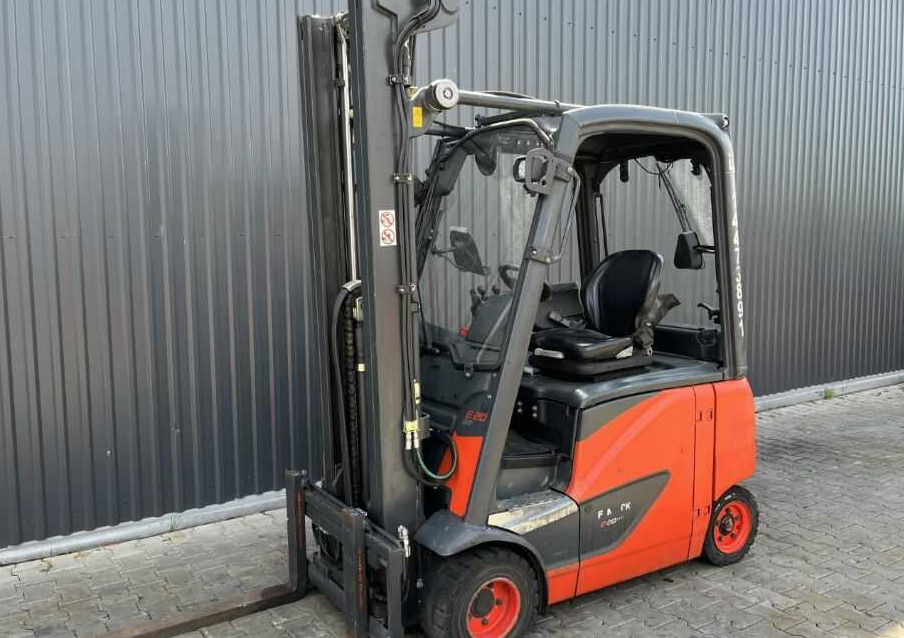 Linde E20PH-02 - Empilhador elétrico: foto 1 Linde E20PH-02 - Empilhador elétrico: foto 1