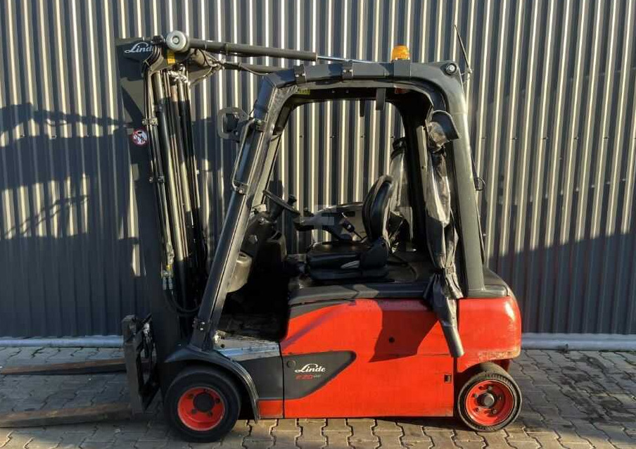 Linde E20PL-02 - Empilhador elétrico: foto 2 Linde E20PL-02 - Empilhador elétrico: foto 2