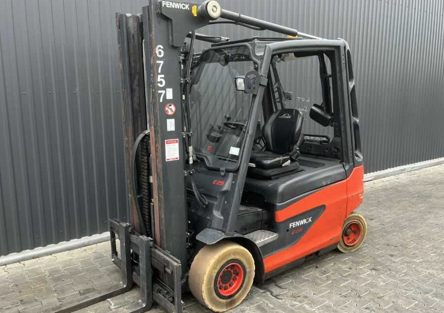 Linde E25-01 - Empilhador elétrico: foto 1 Linde E25-01 - Empilhador elétrico: foto 1