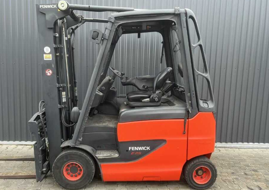 Linde E25H-01/600 - Empilhador elétrico: foto 2 Linde E25H-01/600 - Empilhador elétrico: foto 2