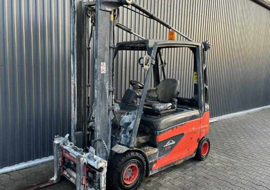 Linde E25L-01 - Empilhador elétrico: foto 2 Linde E25L-01 - Empilhador elétrico: foto 2