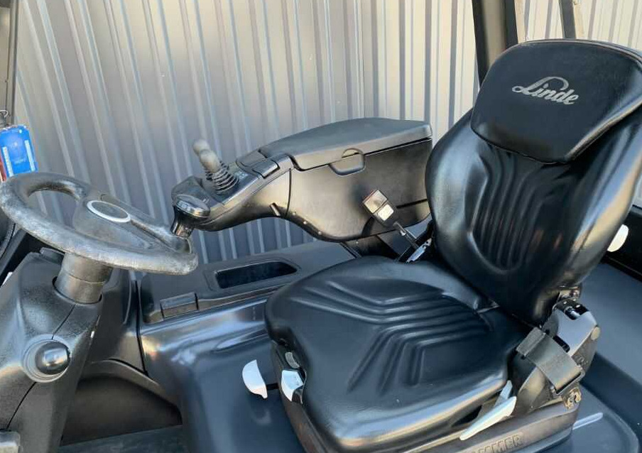 Linde E30L-01 - Empilhador elétrico: foto 3 Linde E30L-01 - Empilhador elétrico: foto 3