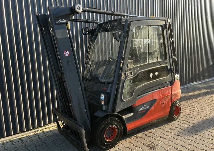 Linde E30L-01 - Empilhador elétrico: foto 1 Linde E30L-01 - Empilhador elétrico: foto 1
