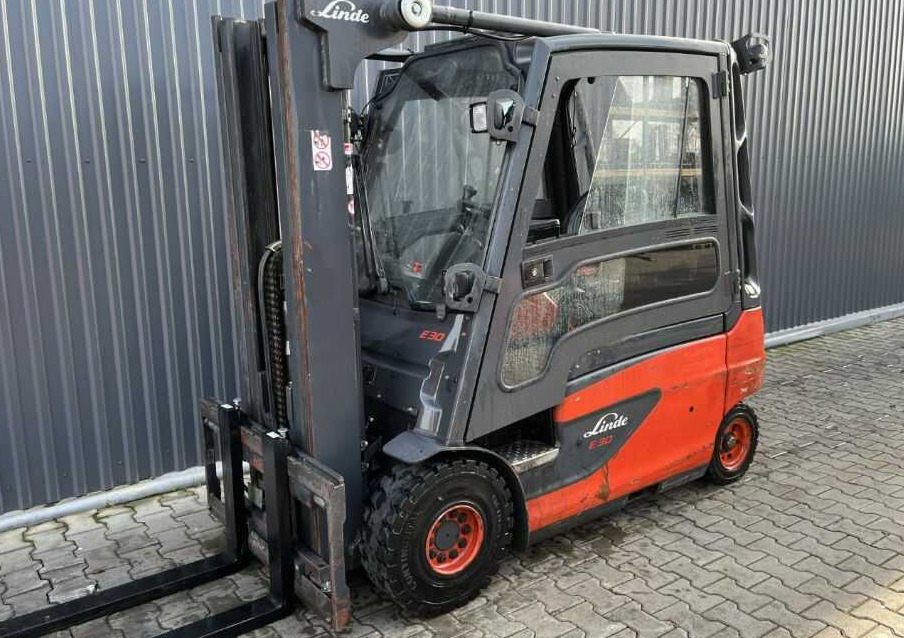 Linde E30L-01 - Empilhador elétrico: foto 1 Linde E30L-01 - Empilhador elétrico: foto 1