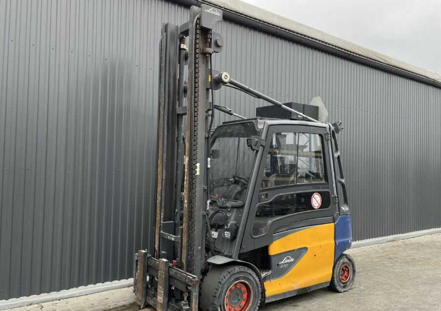 Linde E50HL-01/600 - Empilhador elétrico: foto 1 Linde E50HL-01/600 - Empilhador elétrico: foto 1