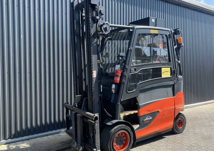 Linde E50HL-01/600 - Empilhador elétrico: foto 1 Linde E50HL-01/600 - Empilhador elétrico: foto 1