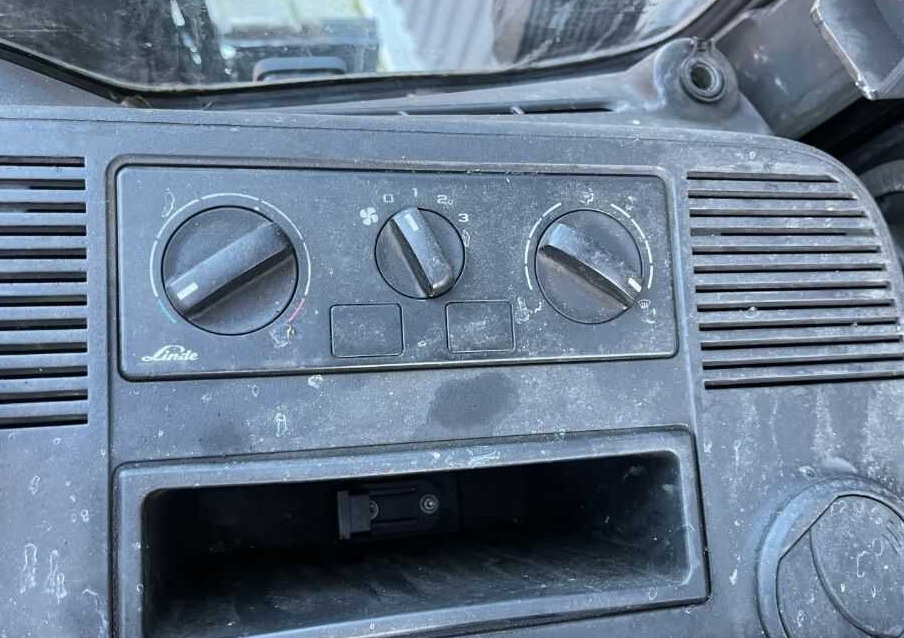 Empilhador elétrico Linde E50HL-01: foto 8 Empilhador elétrico Linde E50HL-01: foto 8