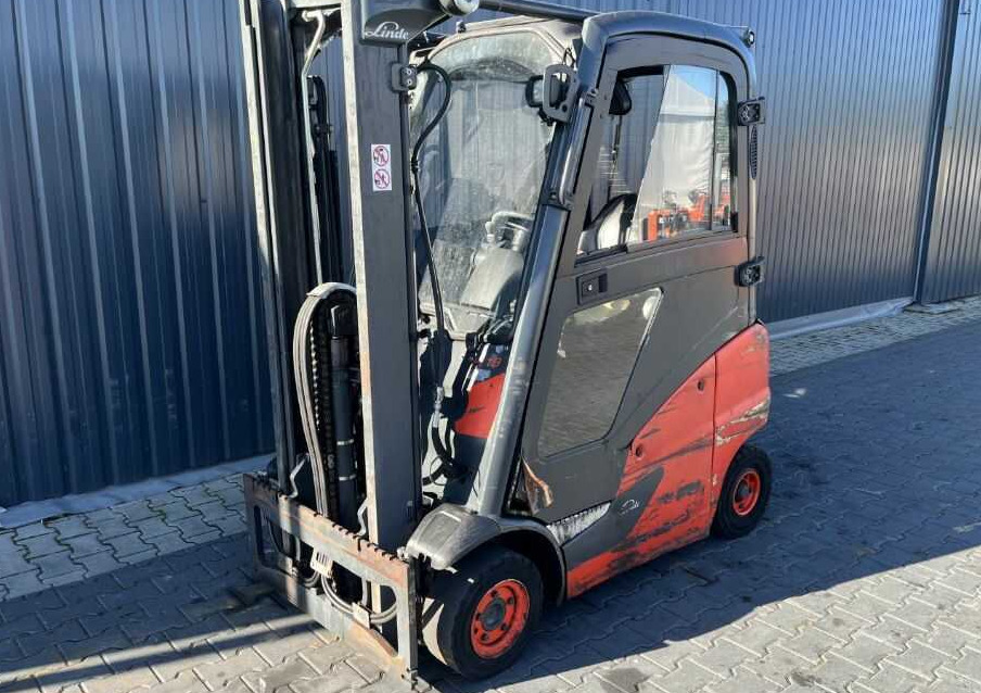Linde H18T-01 - Empilhador a gás: foto 1 Linde H18T-01 - Empilhador a gás: foto 1
