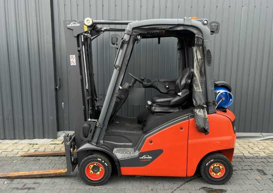 Linde H20T-01 - Empilhador a gás: foto 2 Linde H20T-01 - Empilhador a gás: foto 2