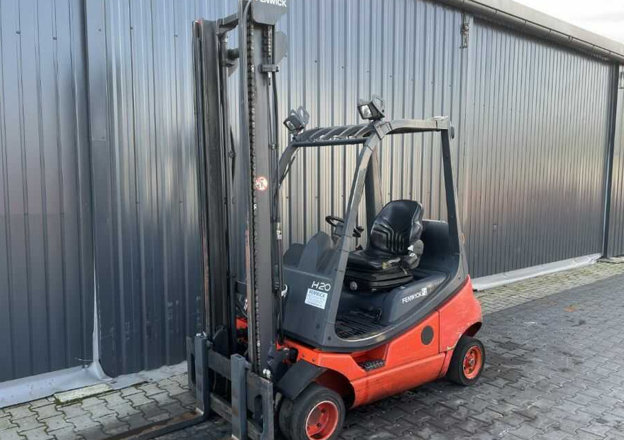 Linde H20T-03 - Empilhador a gás: foto 1 Linde H20T-03 - Empilhador a gás: foto 1