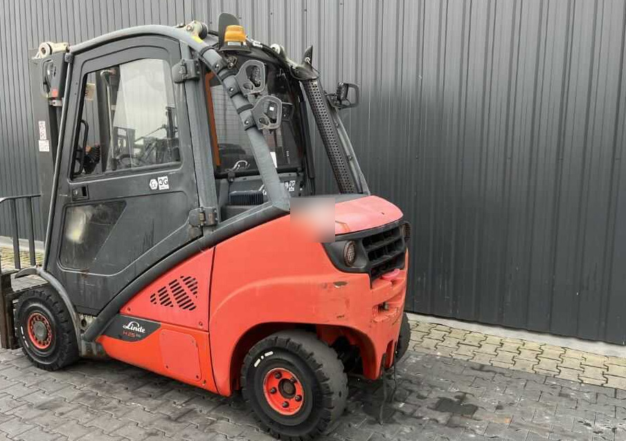Linde H25D-02 - Empilhador a diesel: foto 3 Linde H25D-02 - Empilhador a diesel: foto 3