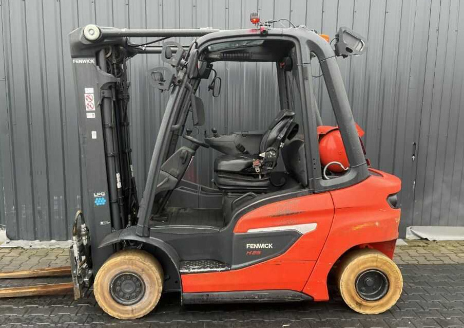 Linde H25T-01 - Empilhador a gás: foto 2 Linde H25T-01 - Empilhador a gás: foto 2