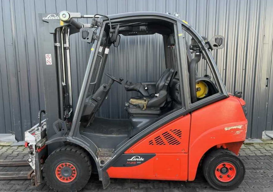 Linde H25T-02 - Empilhador a gás: foto 2 Linde H25T-02 - Empilhador a gás: foto 2
