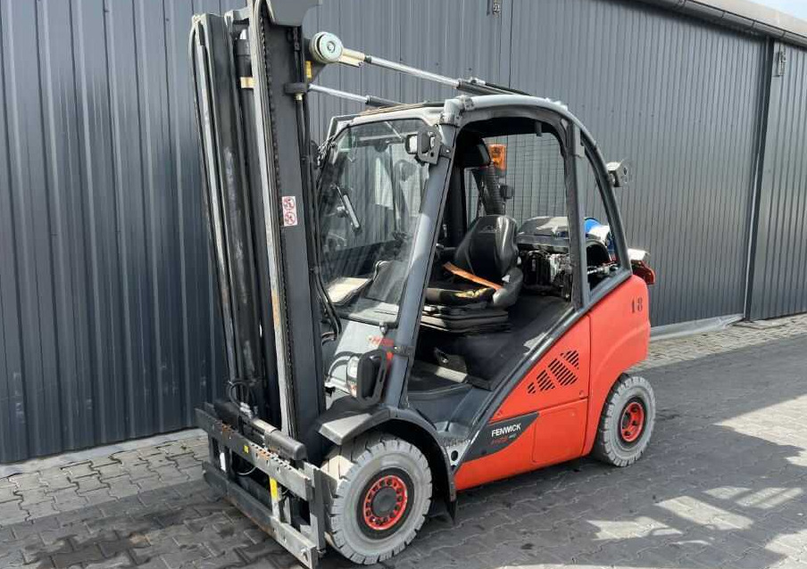 Linde H25T-02 - Empilhador a gás: foto 1 Linde H25T-02 - Empilhador a gás: foto 1