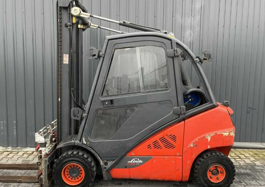 Linde H25T-02 - Empilhador a gás: foto 2 Linde H25T-02 - Empilhador a gás: foto 2