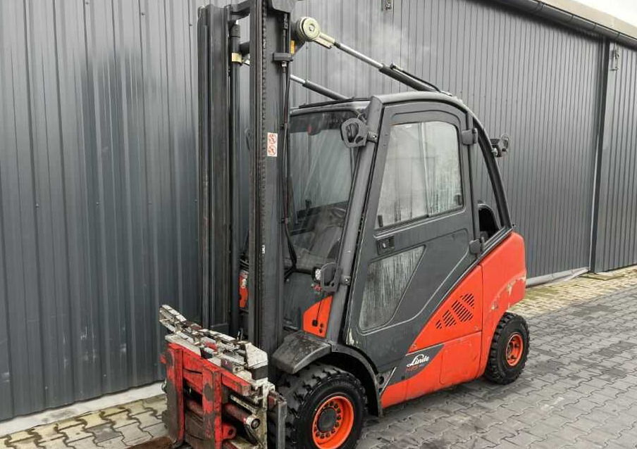 Linde H25T-02 - Empilhador a gás: foto 1 Linde H25T-02 - Empilhador a gás: foto 1