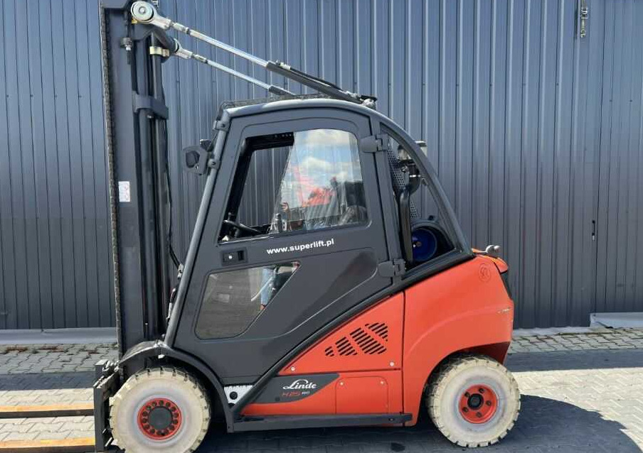 Empilhador a gás Linde H25T-02: foto 7