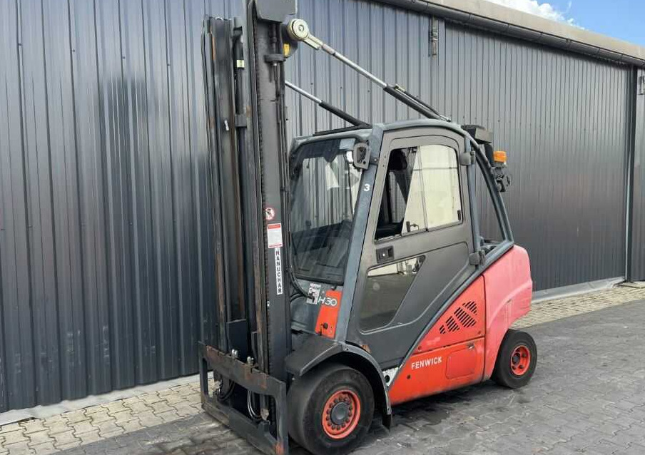 Linde H30D-01 - Empilhador a diesel: foto 1 Linde H30D-01 - Empilhador a diesel: foto 1
