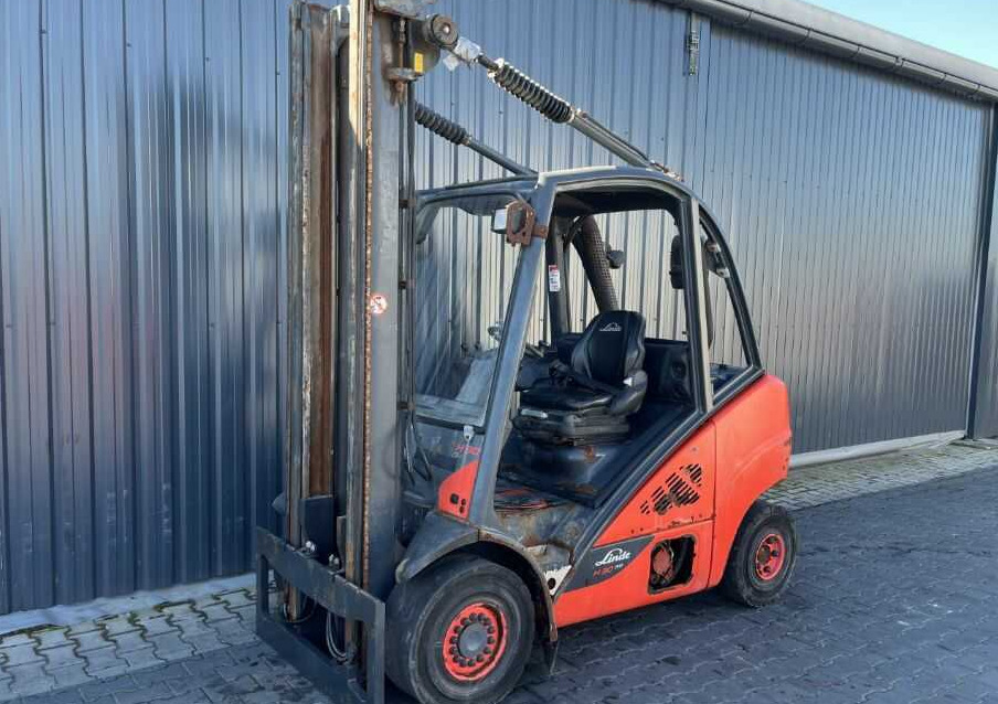 Linde H30D-02 - Empilhador a diesel: foto 1 Linde H30D-02 - Empilhador a diesel: foto 1