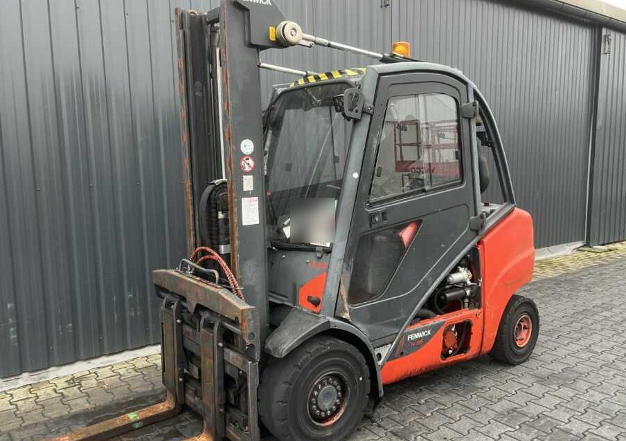 Linde H35D-02 - Empilhador a diesel: foto 1 Linde H35D-02 - Empilhador a diesel: foto 1